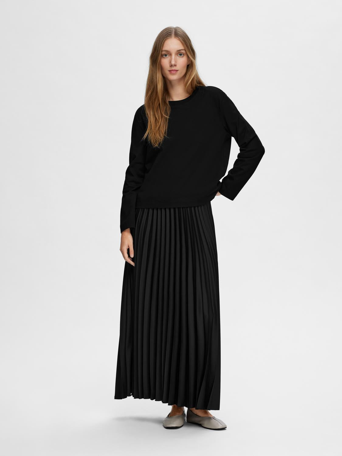 Essential Boxy T-Skjorte - Black